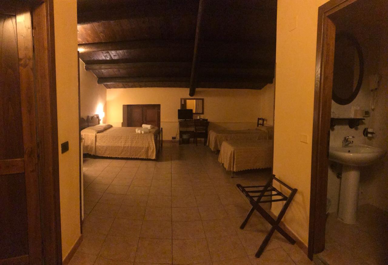 La Locanda Di San Francesco Hotell Viggianello Eksteriør bilde