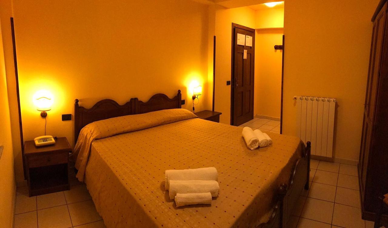 La Locanda Di San Francesco Hotell Viggianello Eksteriør bilde